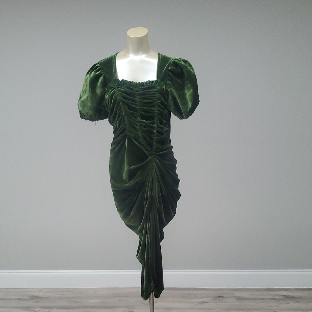 PrettyLittleThing Green Ruched Asymmetrical Cocktail Gown.